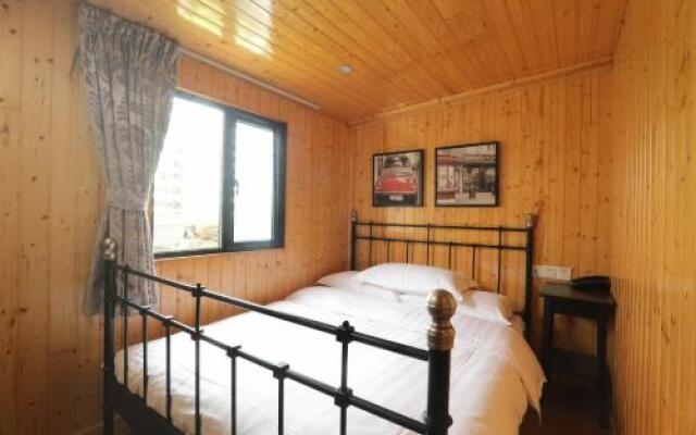 Men Tang Hotel