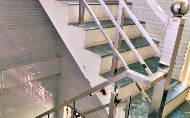 Shamim Residency Near Nizamuddin Dargah