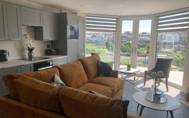 Willshaw Suites for families over 25 only