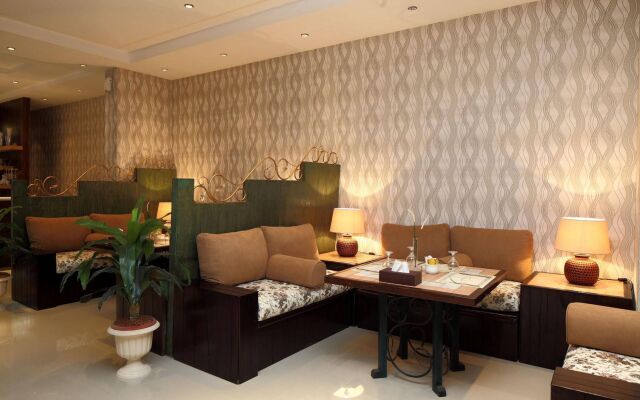 Swiss Belcourt Granada Riyadh
