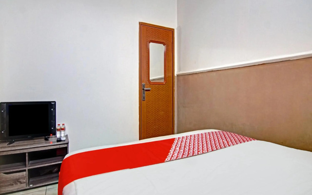 OYO 90358 Poris Residence