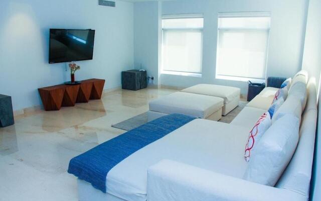 5-Room Luxury Villa in Tres Mares Marina Vallarta Villa 1