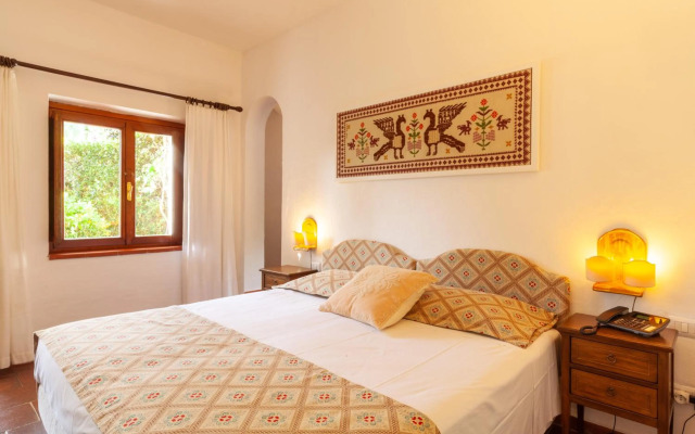 Nora Club Hotel