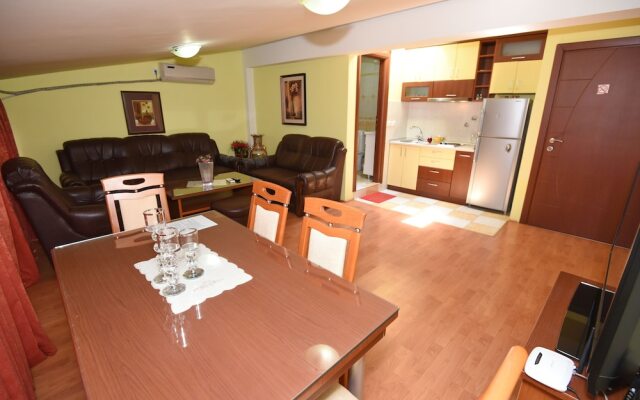 Darni Central Apartments
