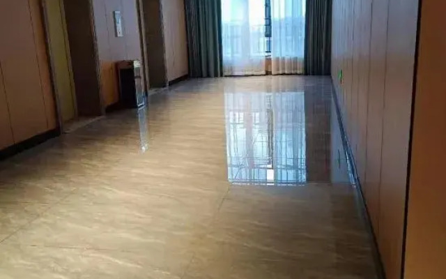 Anqing Yijia Business Hotel