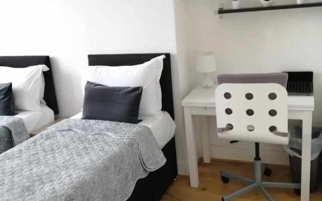 Dream Time Apartments-Aqua Suite