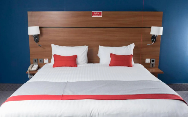Holiday Inn Express Birmingham Star City by IHG