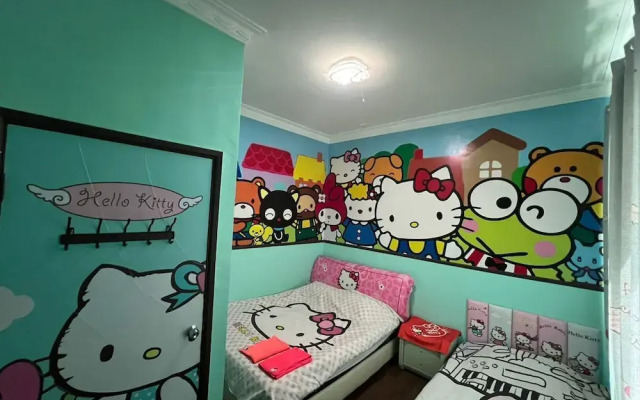 Hello Kitty Signature Suite