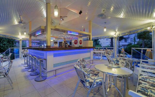 Villa Sunflower Hotel