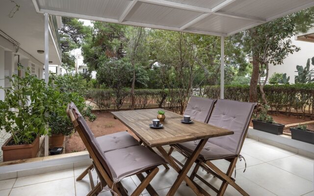 Mystique One Bedroom Apartment by BluPine