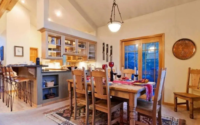 Abode at Gamble Oak in Solamere