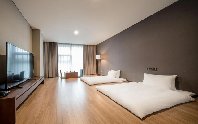 Hotel Tops 10