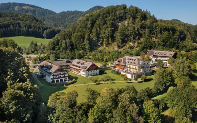 Arabella Jagdhof Resort am Fuschlsee, a Tribute Portfolio Hotel