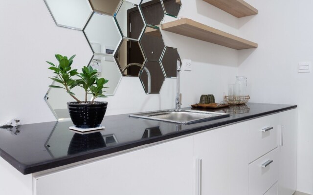 Minimalist Apartment Rivergate