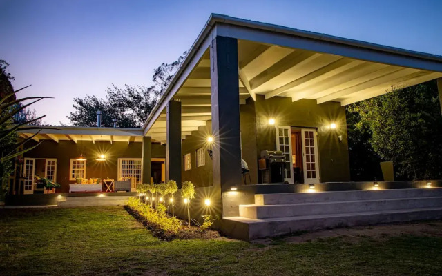 Oak Falls Accommodation