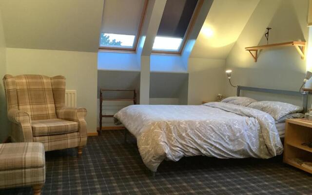 22 miles from Edinburgh-Double room-Welcoming B&B