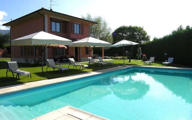 Villino Blu Private Villa on the Chianti Hils 10 Plus 2 pax