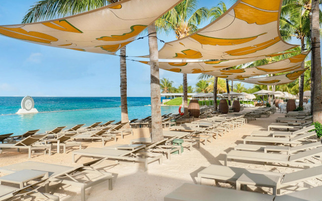 Papagayo Beach Hotel
