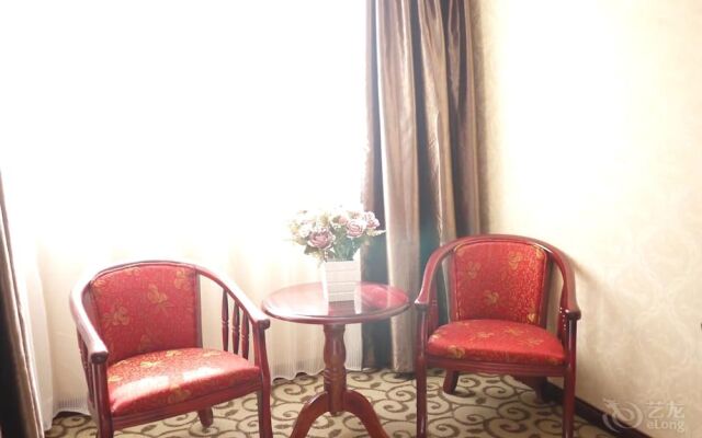 Kunming July Hotel