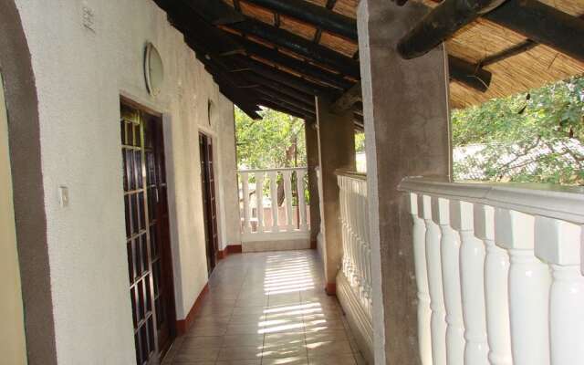 Mopani Lodge