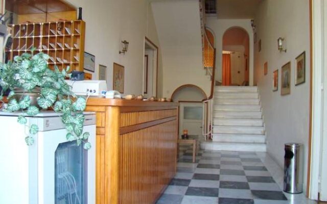 Apollon Hotel