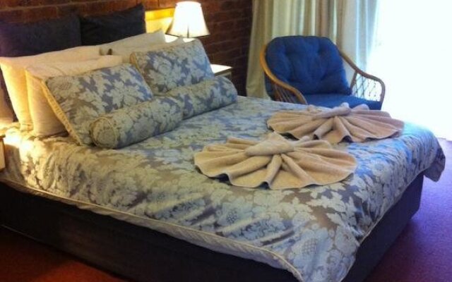 Tooleybuc Club Motor Inn