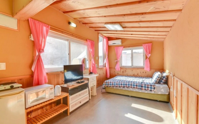 Yecheon Mulmalgeun Sangol Pension