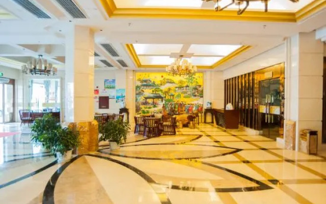 Urban Sunshine Hotel