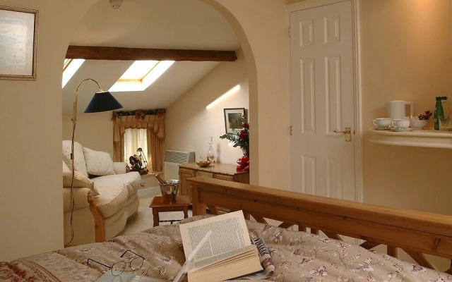 The Longham White Horse
