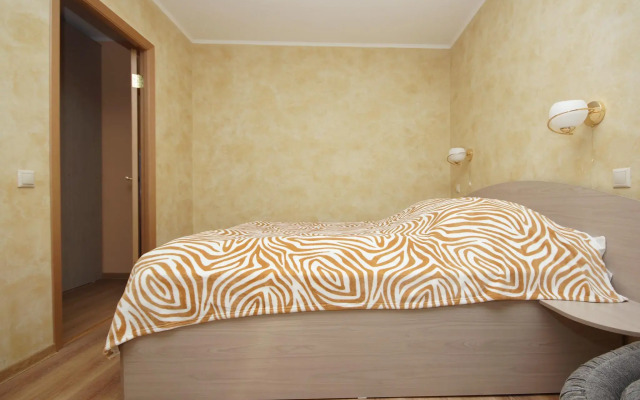 Апартаменты на Ленинградской площади, 2А