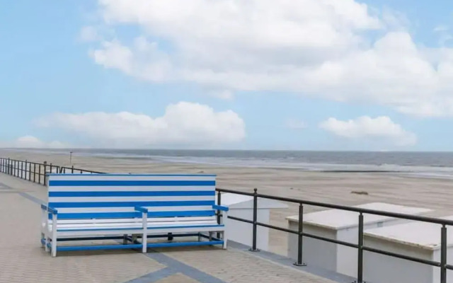 Lovely Apartment Close to the sea