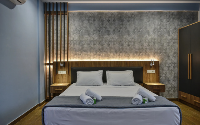 Del Mar by Estia 'Adults Only'