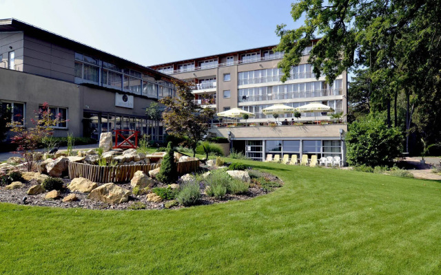 SunGarden Wellness & Conference Hotel