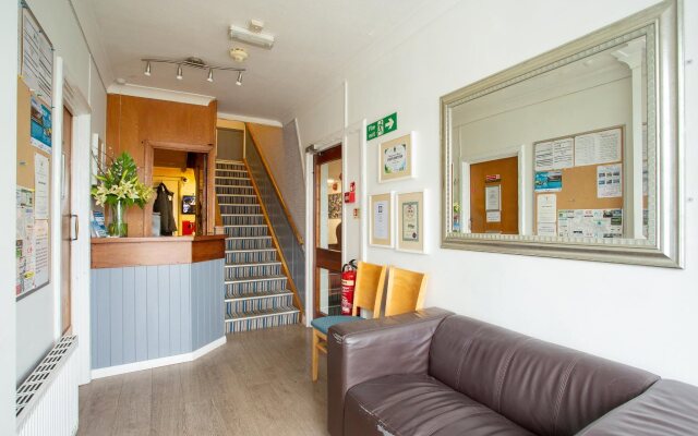 OYO Godolphin Arms Hotel