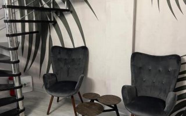 AZZA Aparthotel