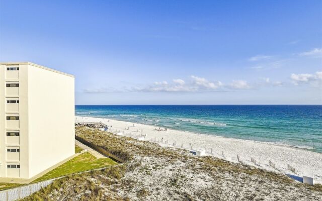 Inlet Reef 406 2 Bedroom Condo by RedAwning