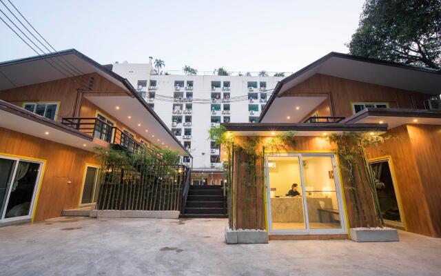 Resort M - MRT Huai Khwang