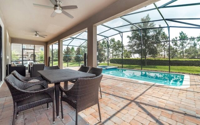 1301 Divot Way