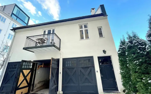 Unique Design House in Downtown Oslo