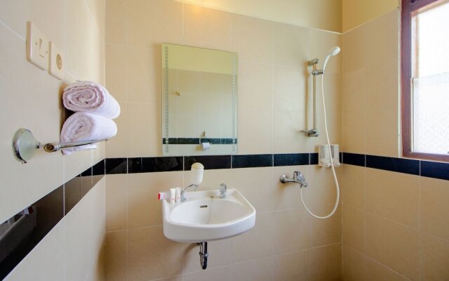 Griya Joglo Homestay by Oyo Rooms