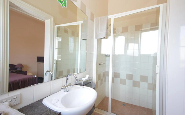 Mitchell River Tavern