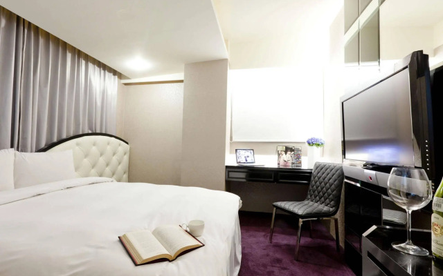 The Longstay Hotel