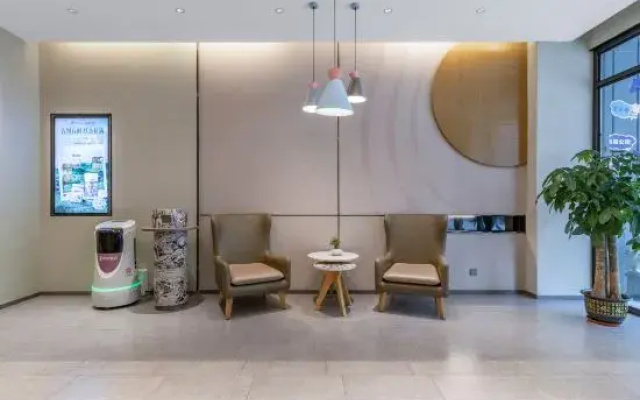 Home Inn·neo (Nanning Qingxiu Wanda Dongge Road Metro Station Branch)