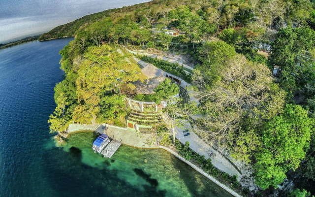 Bolontiku Boutique Hotel, Member of the Cayuga Collection