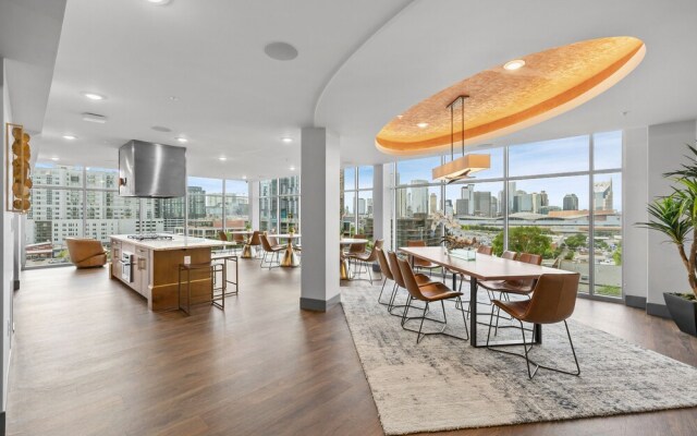 Beverly Hills Penthouse Suite