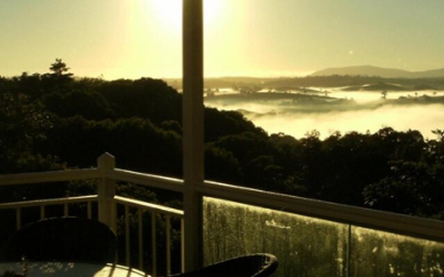 Tinaroo Sunset Retreat