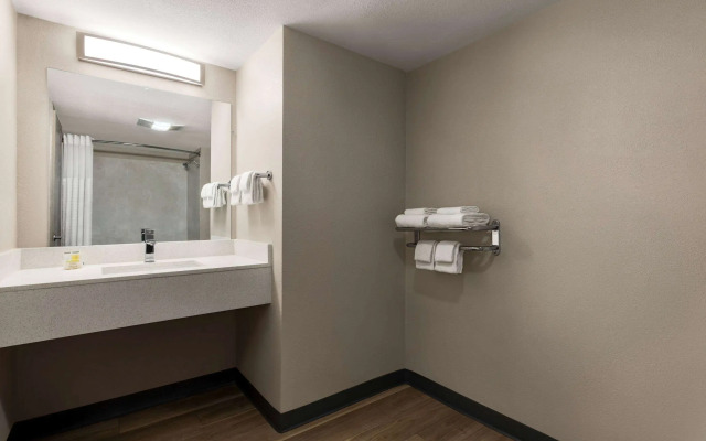 Days Inn by Wyndham Memphis at Graceland