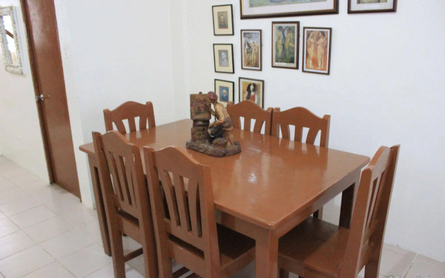 Coron Village Lodge