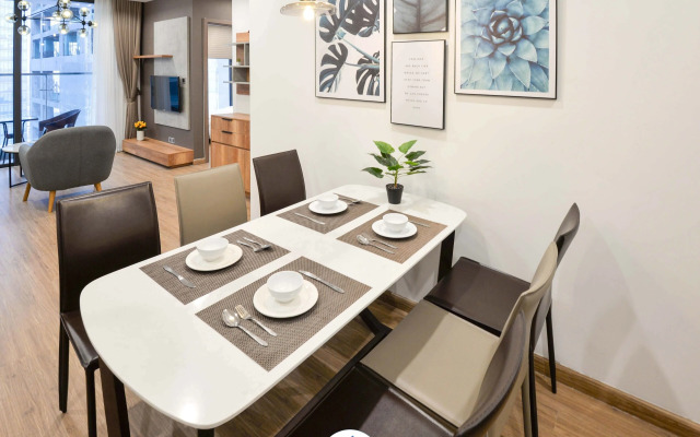 Sunny Vinhomes Metropolis Apartment