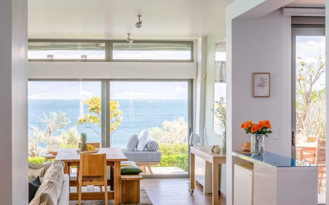 Lefkon Villa With Pool by the Sea - N Peloponnese